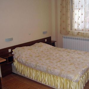 Studio z łóżkiem king-size